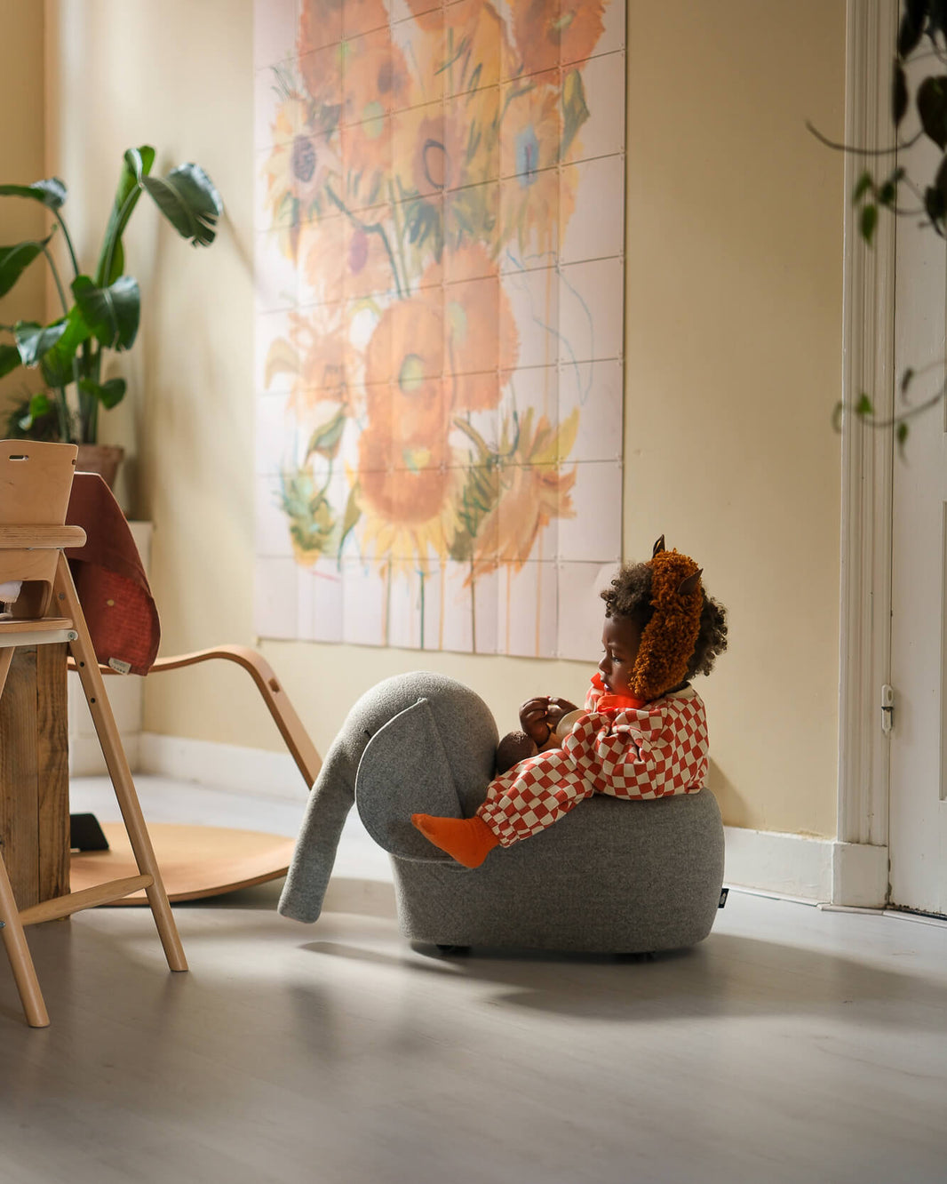 Montessori inspiriertes Spiel – Freiheit, Vertrauen und Lernen mit allen Sinnen