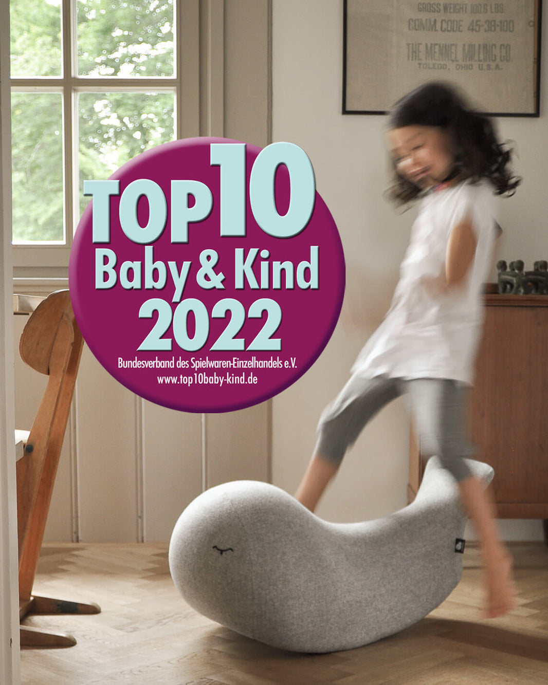 Top 10 Baby & Kind Auszeichnung 2022 für unseren Schaukel-Wal "ba"